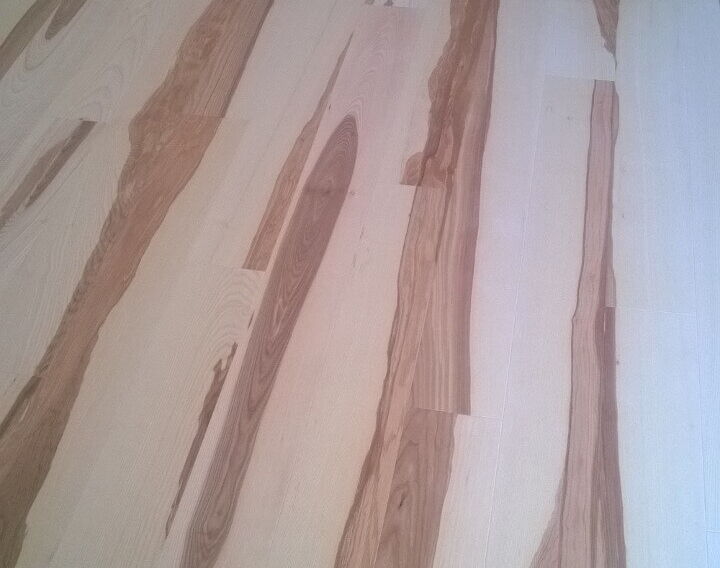 Landhausdiele Kernesche Natur in Raum